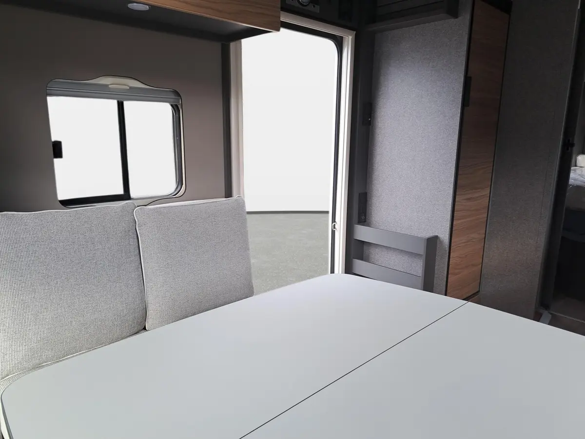 Dethleffs Trend T 7057 DBL Hubbett, div. Pakete