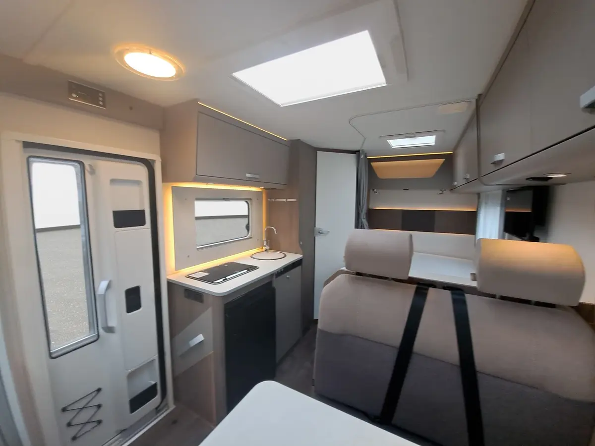 Carado T 135 Pro+ Automatik, Solar, LTE, TV