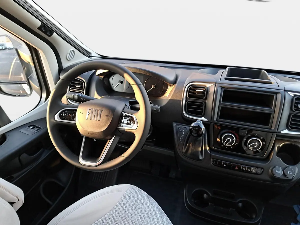 Carado T 328 Pro+ Automatik, Solar, LTE, TV