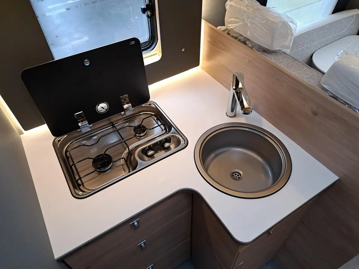 Dethleffs Just Camp Active T 7052 EB Hubbett