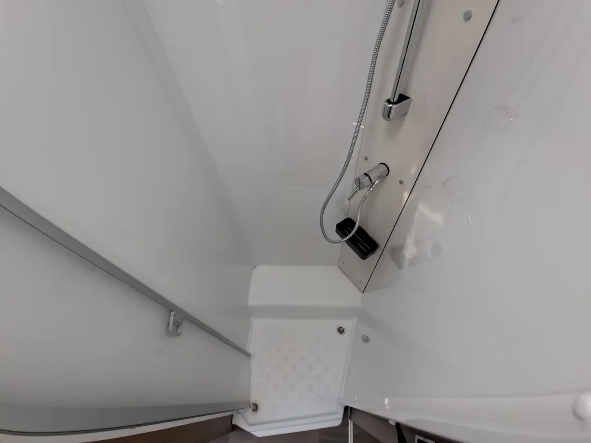 Carado T 459 Pro+ Automatik, Solar, TV, LTE, 3. Bett