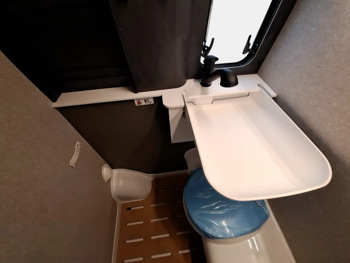 Hymer Grand Canyon S CrossOver 600 Aufstelldach, AHK