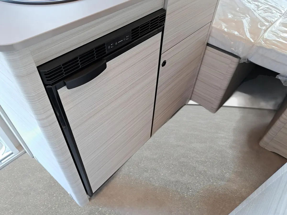 Dethleffs c-joy Active 460 LE 