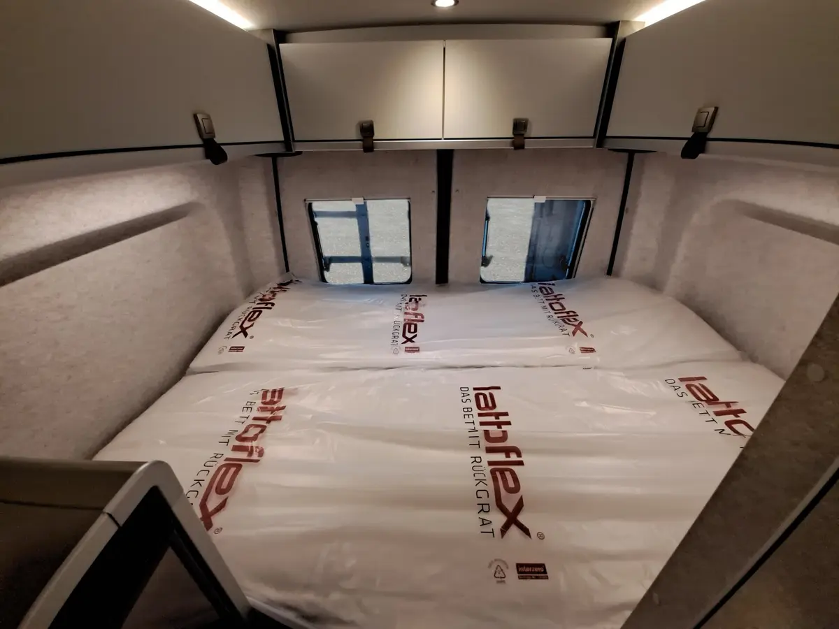 Hymer Grand Canyon S CrossOver 600 Aufstelldach, AHK