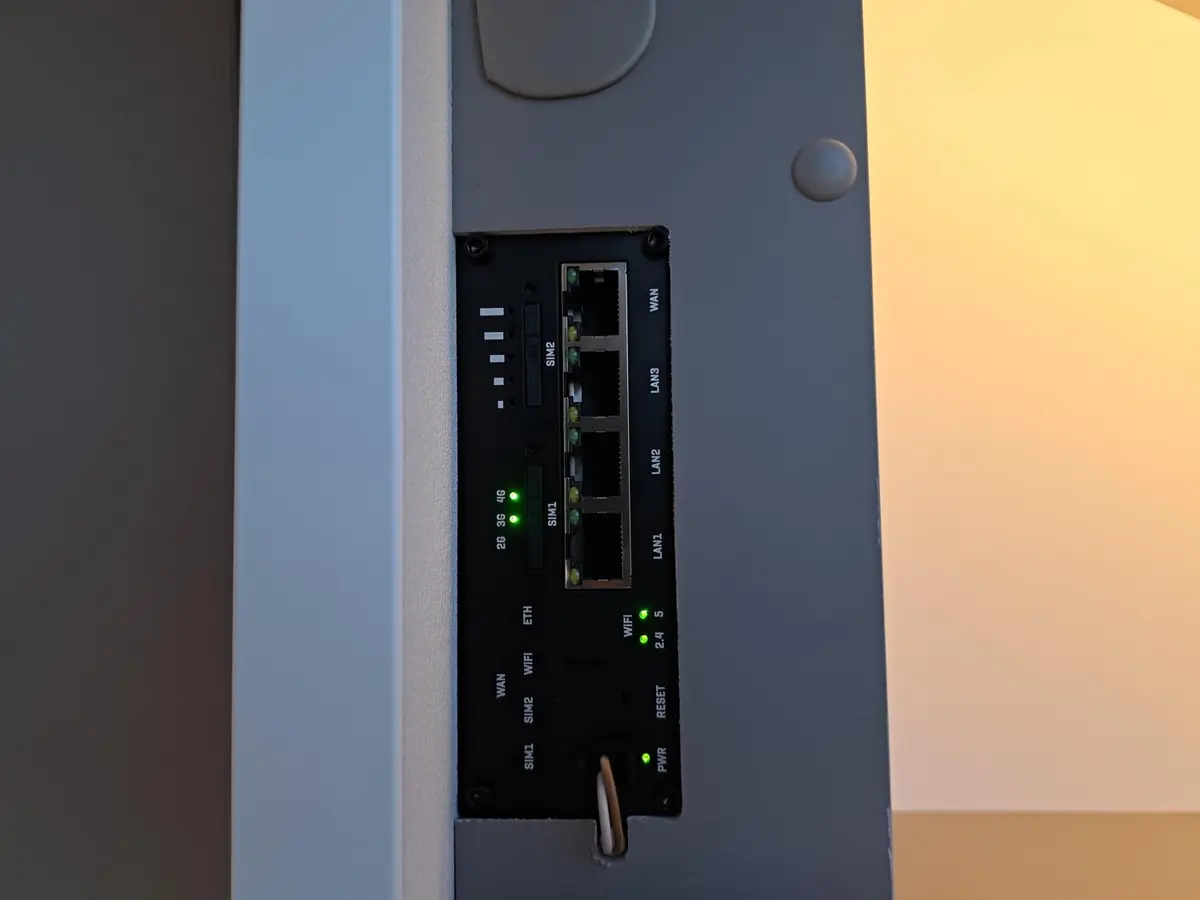 Carado T 328 Pro+ Automatik, Solar, LTE, TV