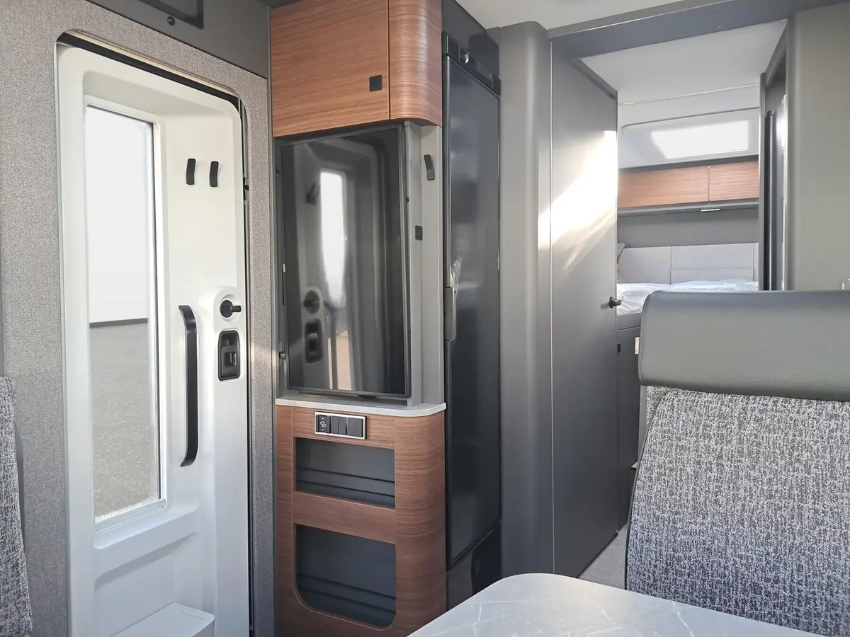 Hymer B-Klasse MC I 680 Premiumpaket, TV, Lithium