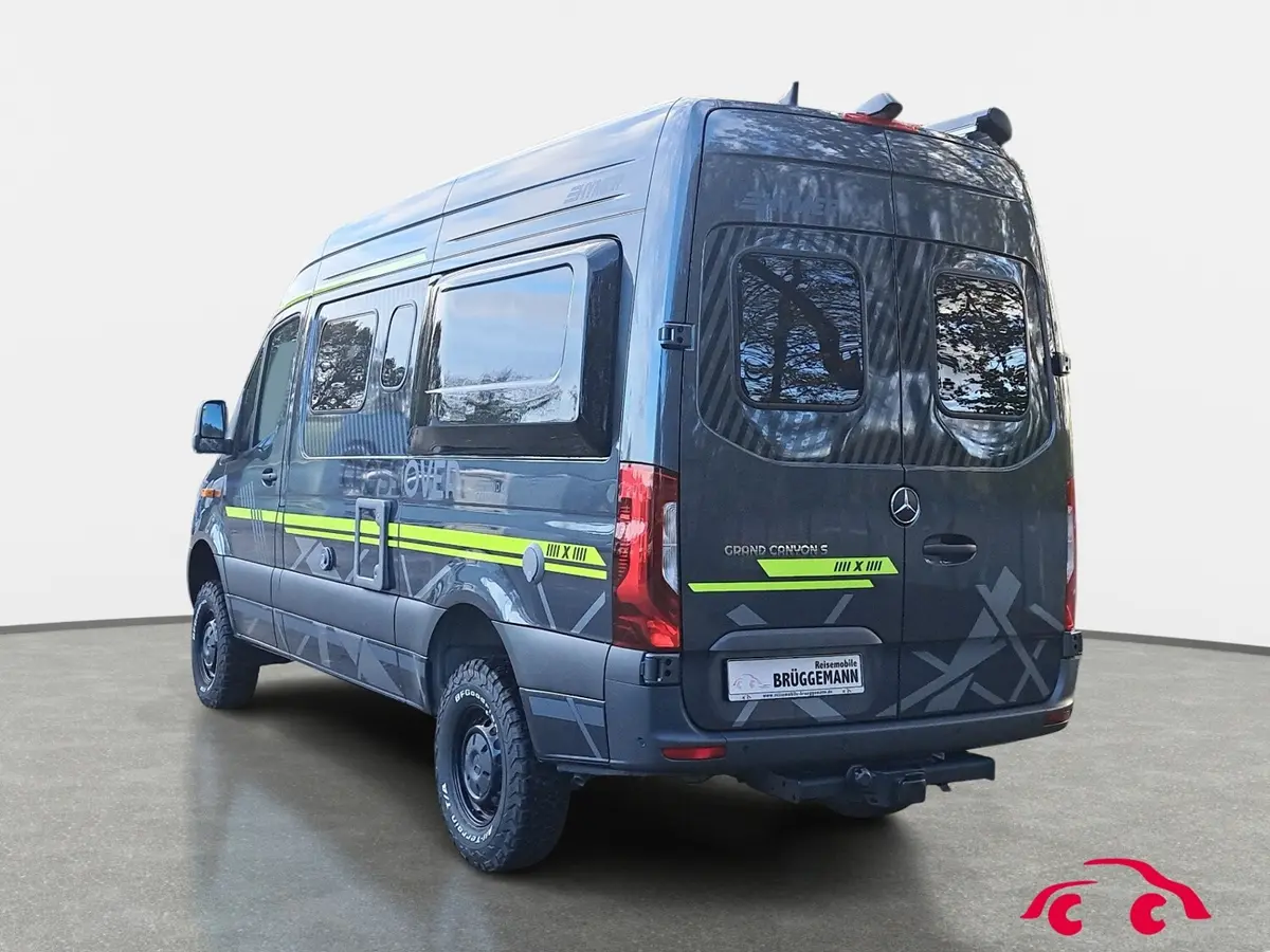 Hymer Grand Canyon S CrossOver 600 AHK, Wechselrichter