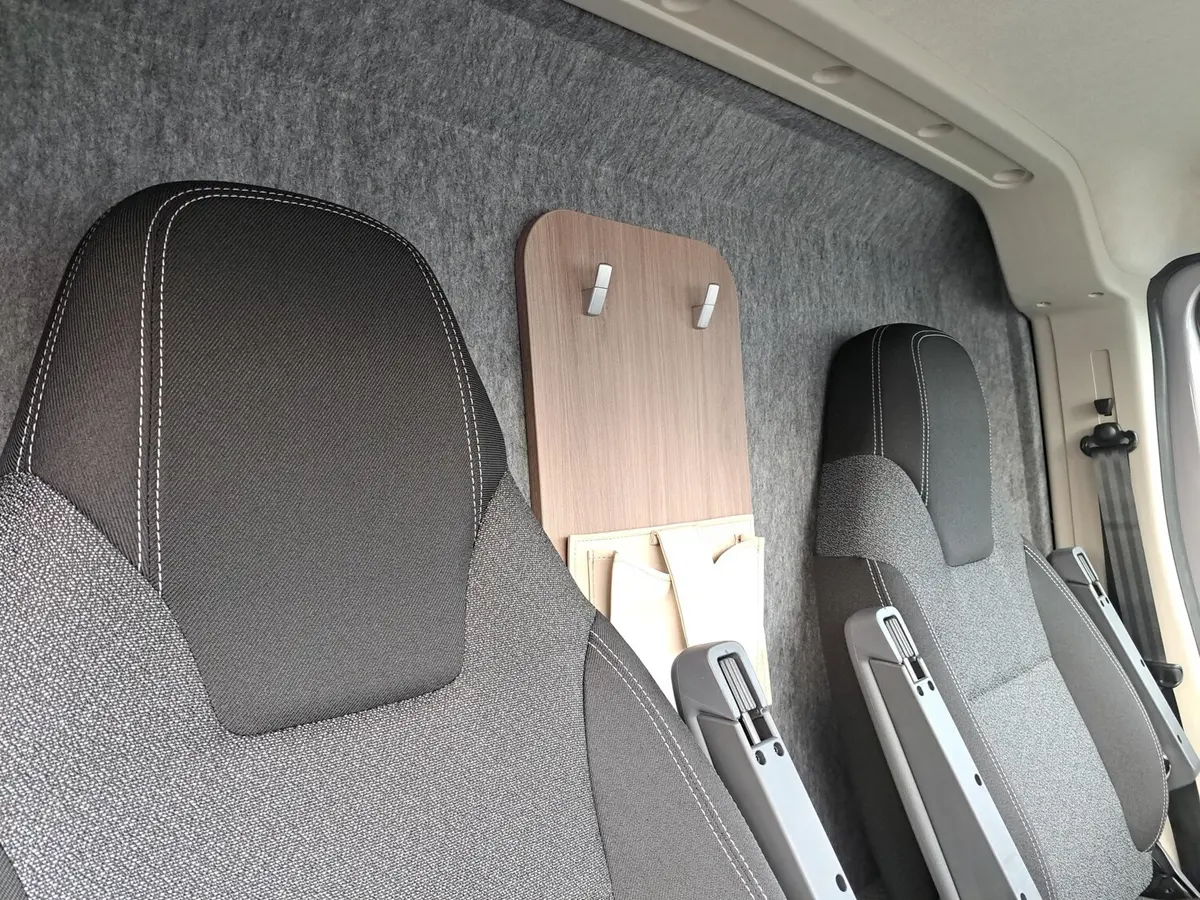 Carado pro CV 541 Automatik, Rahmenfenster