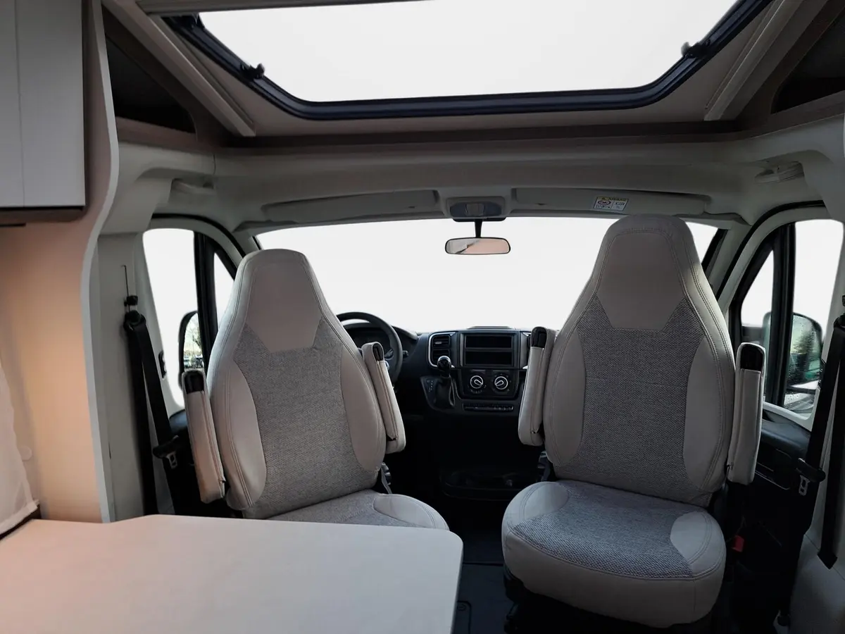 Carado V 337 Pro+ Automatik, Solar, TV-Paket