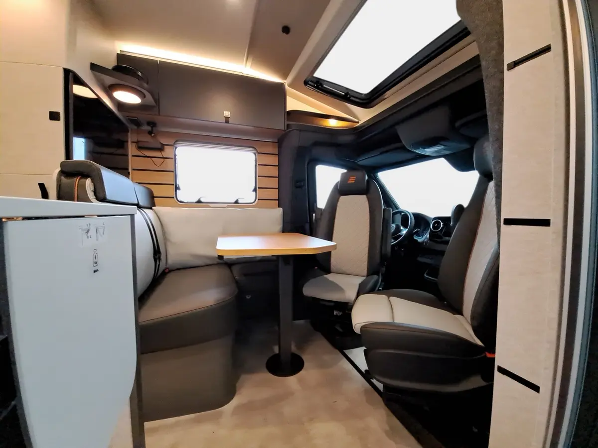 Hymer ML-T CrossTrail 580 TV, Leder, GFK, Winterpaket