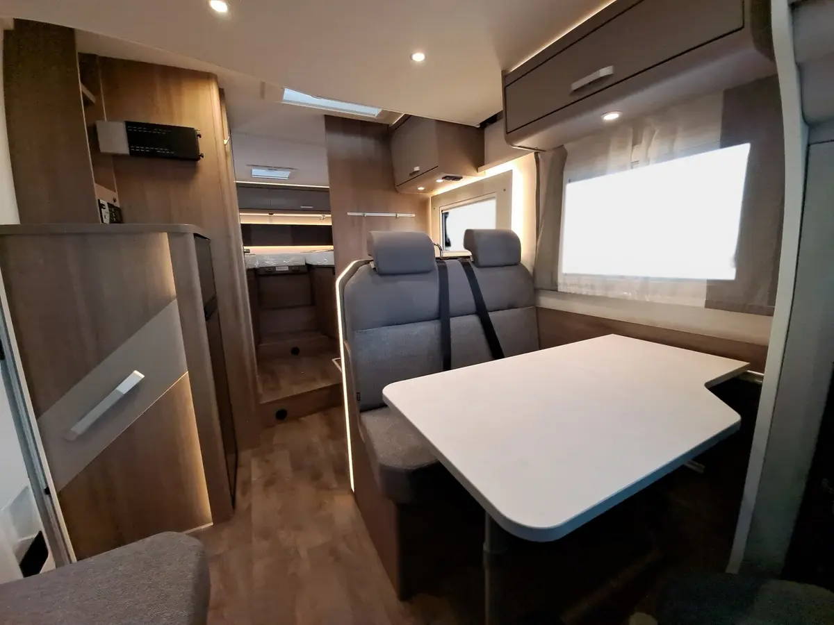 Carado Edition26 T Ford 447 Automatik, Hubbett, Solar