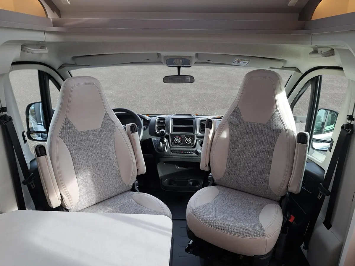 Carado T 448 Pro+ Automatik, Solar, 3. Bett