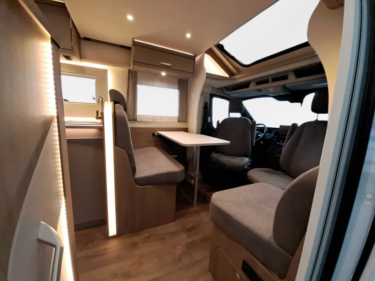 Carado Edition26 T Ford 447 Automatik, Hubbett, Solar