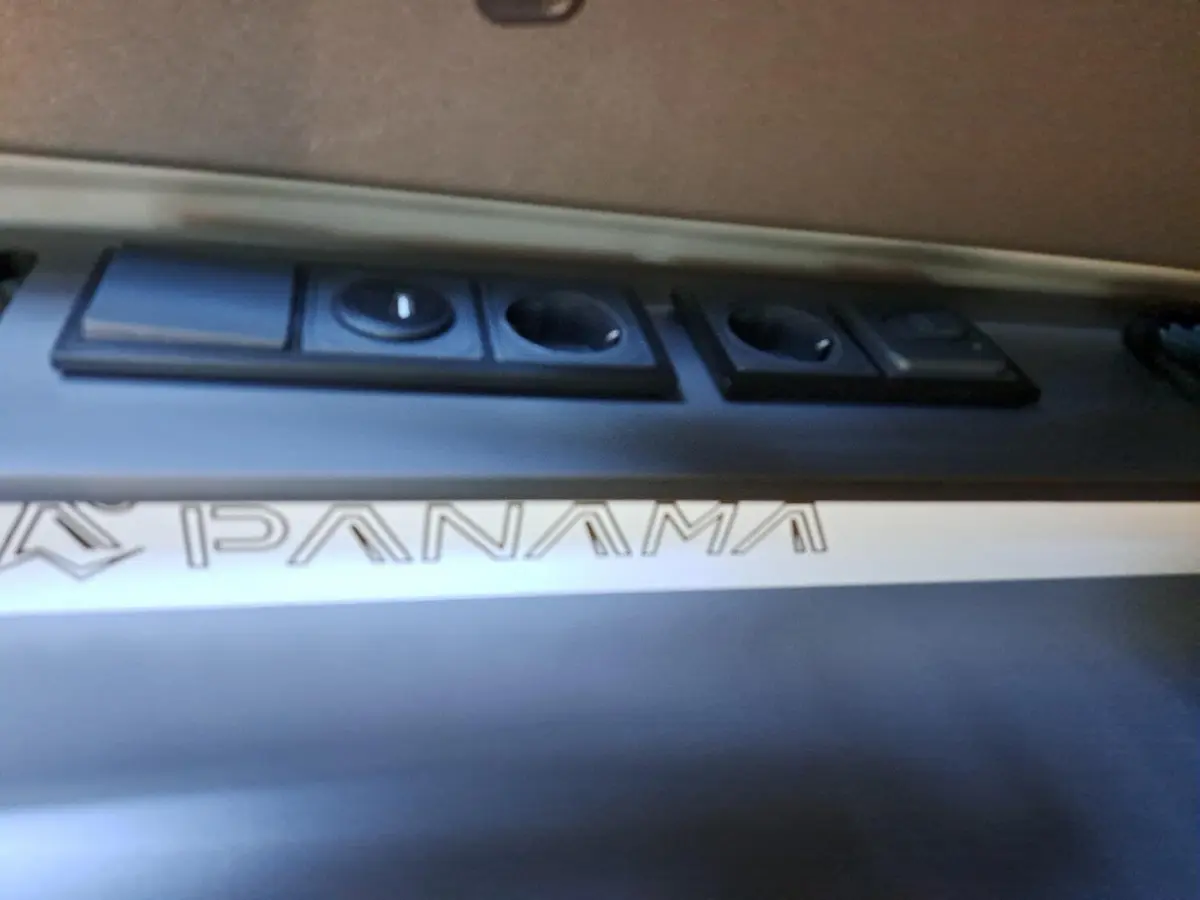 Panama P 10S Automatik, Standheizung, 3,1 t Auflast.