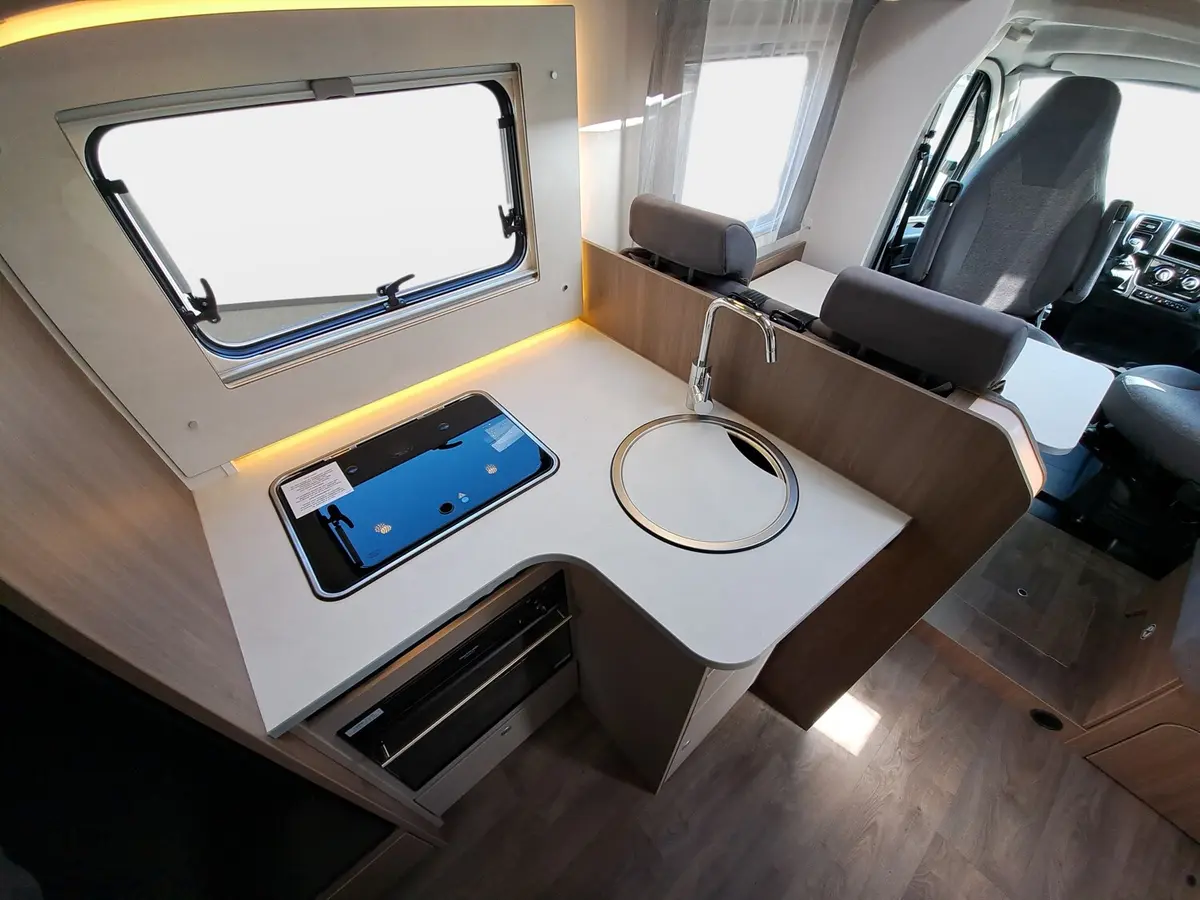 Carado T 328 Pro+, Solar, LTE, TV, Backofen