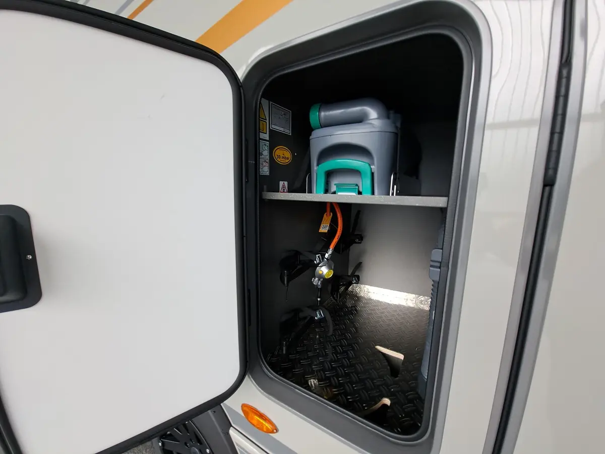 Hymer ML-T CrossTrail 580 TV, Leder, GFK, Winterpaket