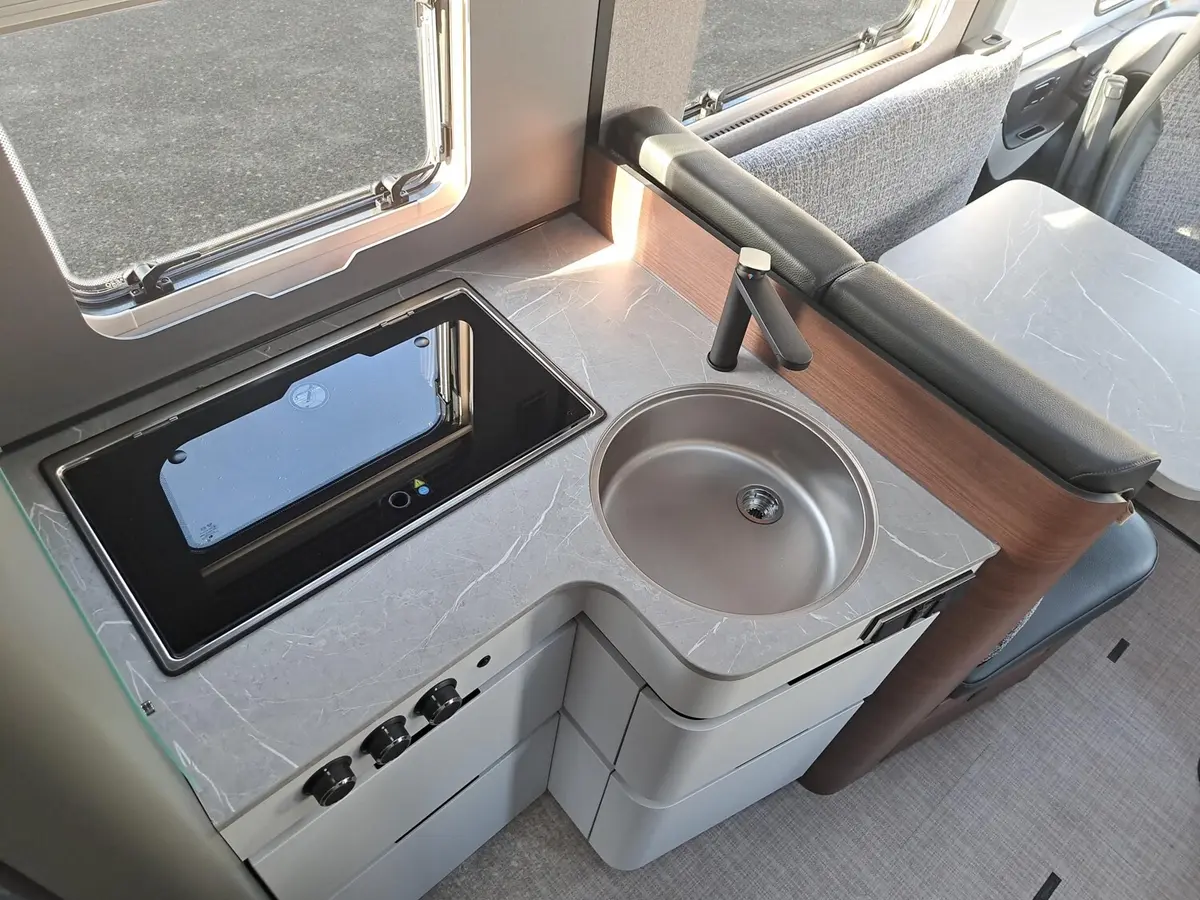 Hymer B-Klasse MC I 680 Premiumpaket, TV, Lithium