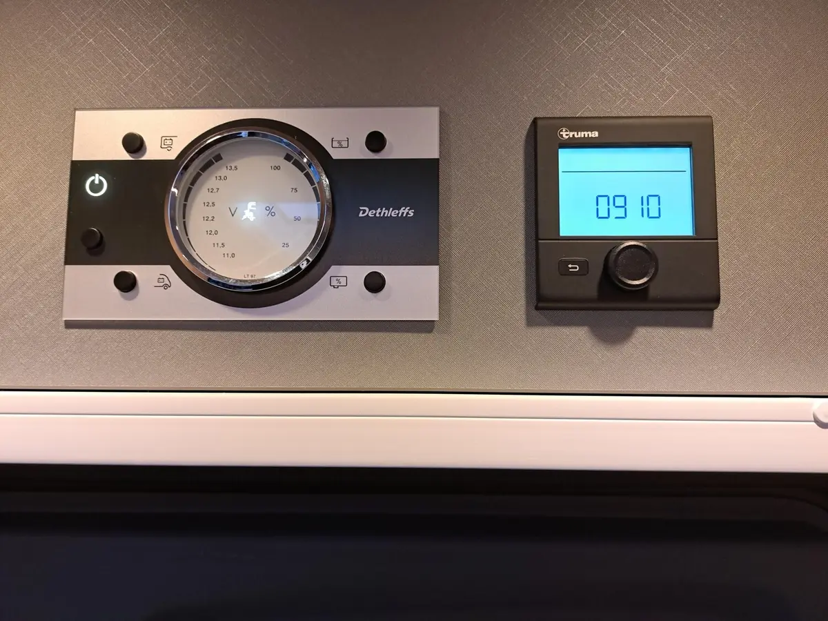 Dethleffs Just Camp Active T 7052 DBM Automatik, Gästebett