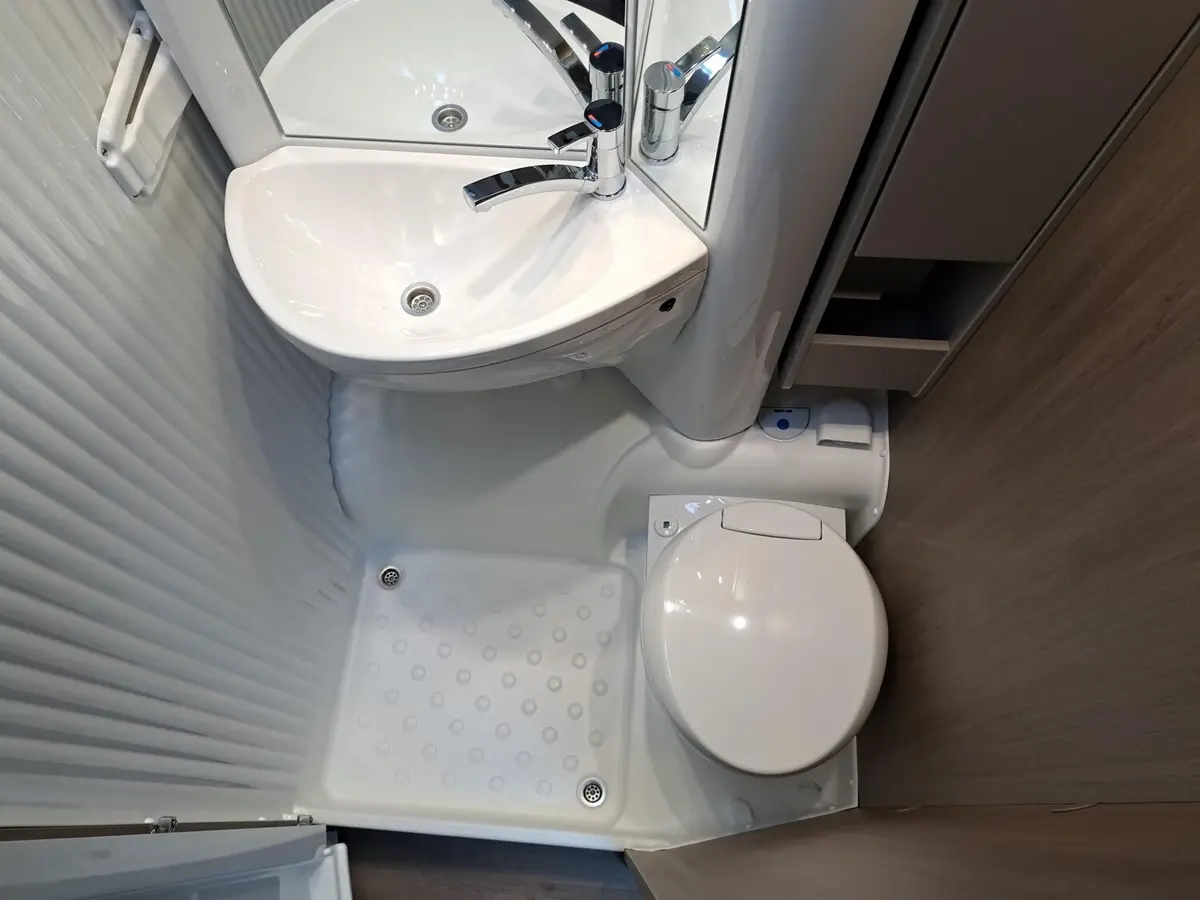 Carado pro A 132 Markise, Fahrradträger