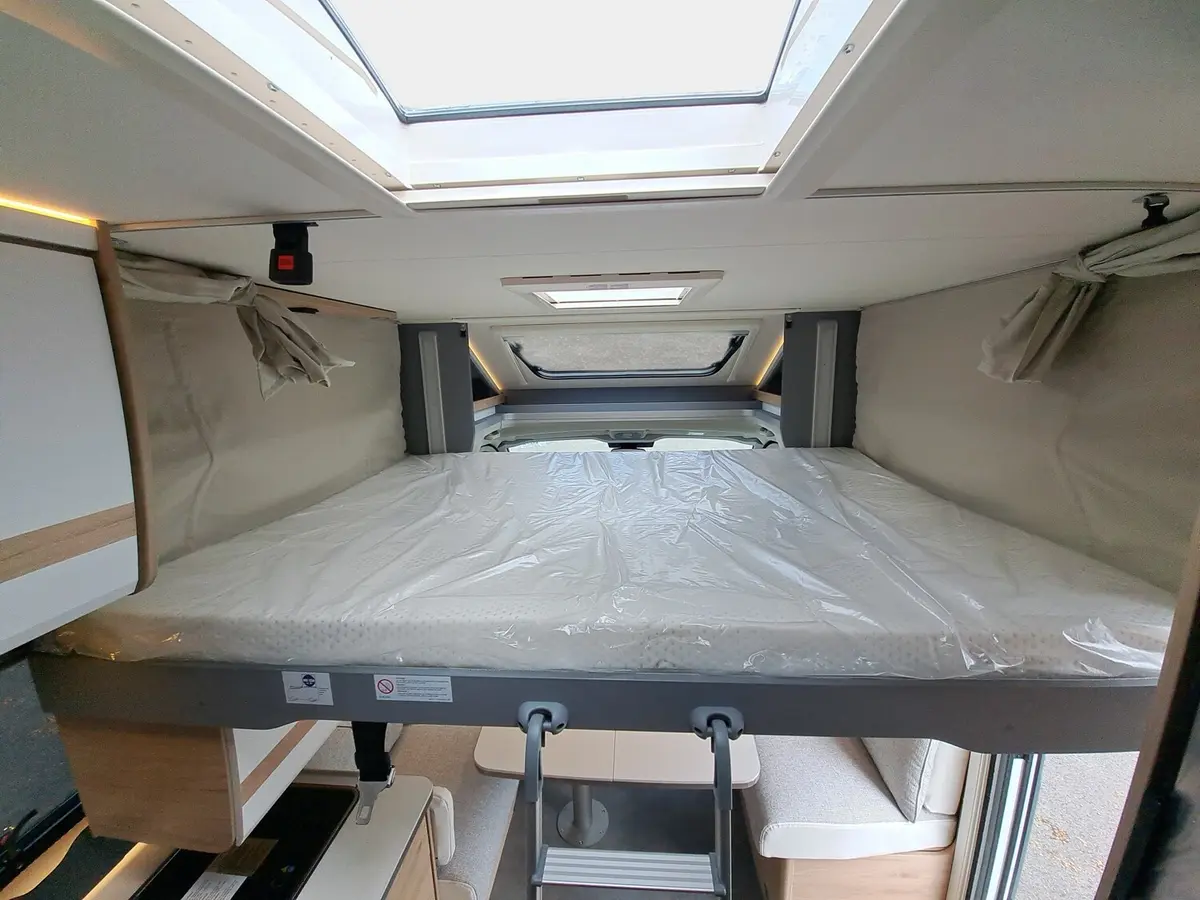 Dethleffs Just Camp Active T 7052 EBL Hubbett, div. Pakete
