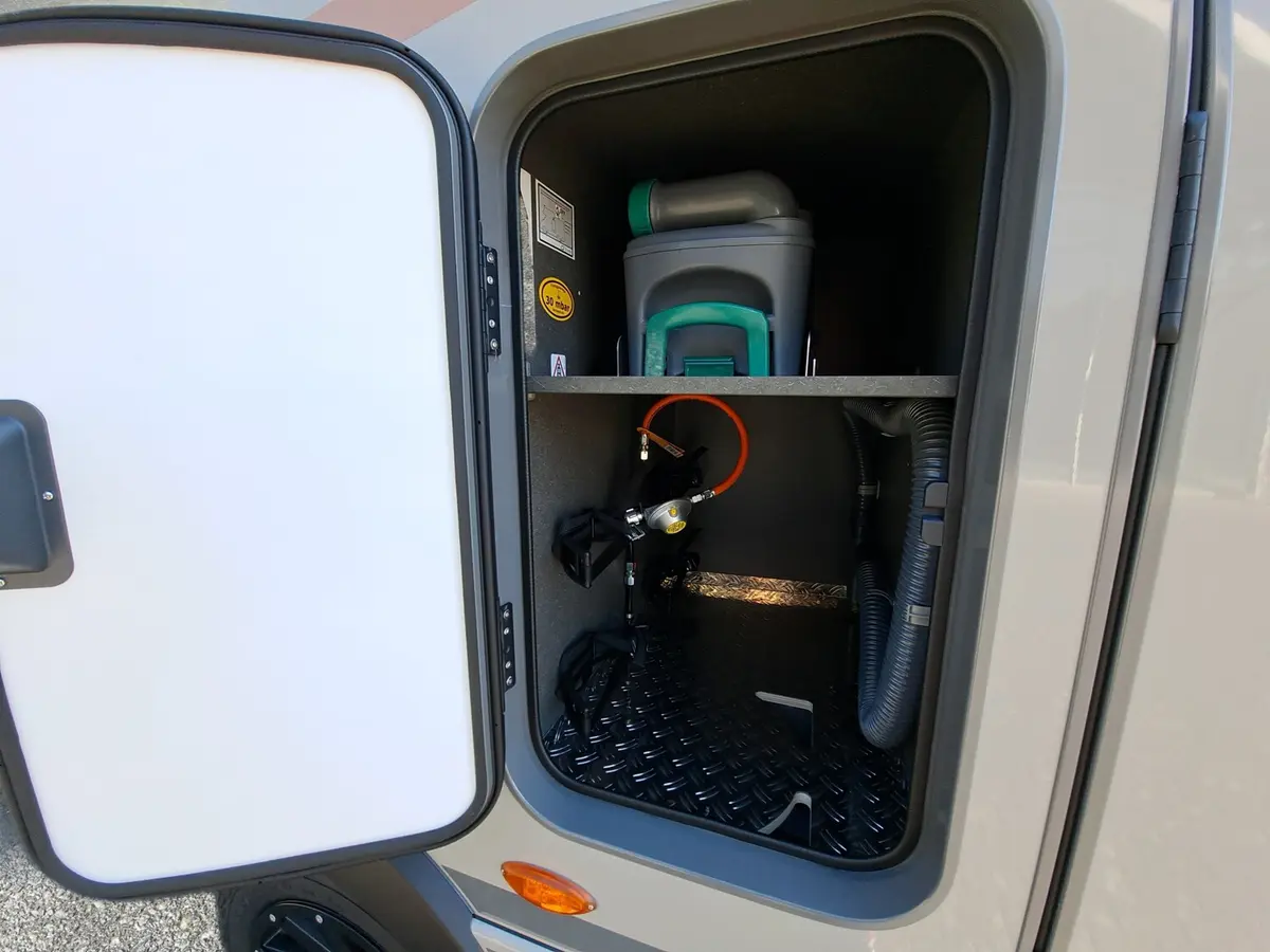 Hymer ML-T CrossTrail 580 TV, Leder, GFK, Winterpaket