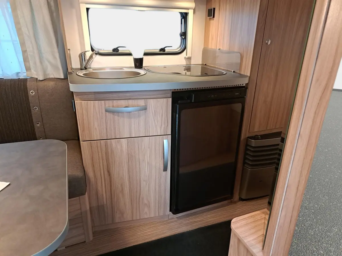 Hymer Eriba Feeling 470 Moving-Paket, Autark, 1.600 kg