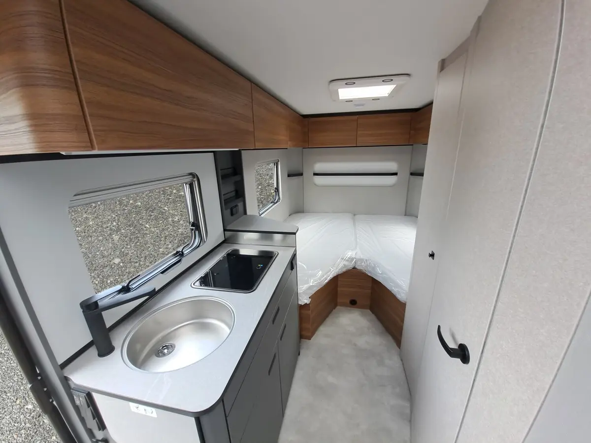 Hymer Eriba Novaline 442 Movingpaket, Autark, Alufelgen