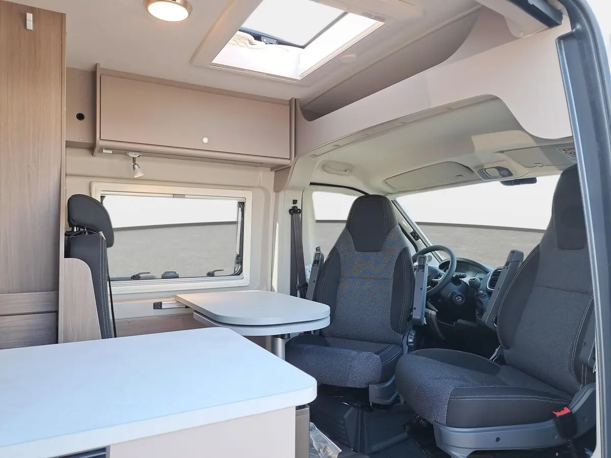 Carado CV 600 Markise, Optik Paket 2, Basic Paket