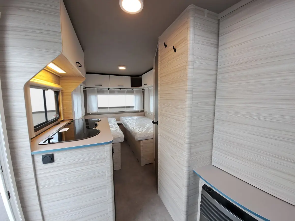 Dethleffs c-joy Active 460 LE 