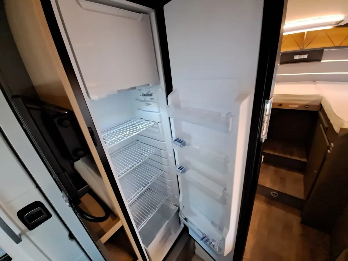LMC Tourer Lift H 664 G TV, Sat, Solar, Markise