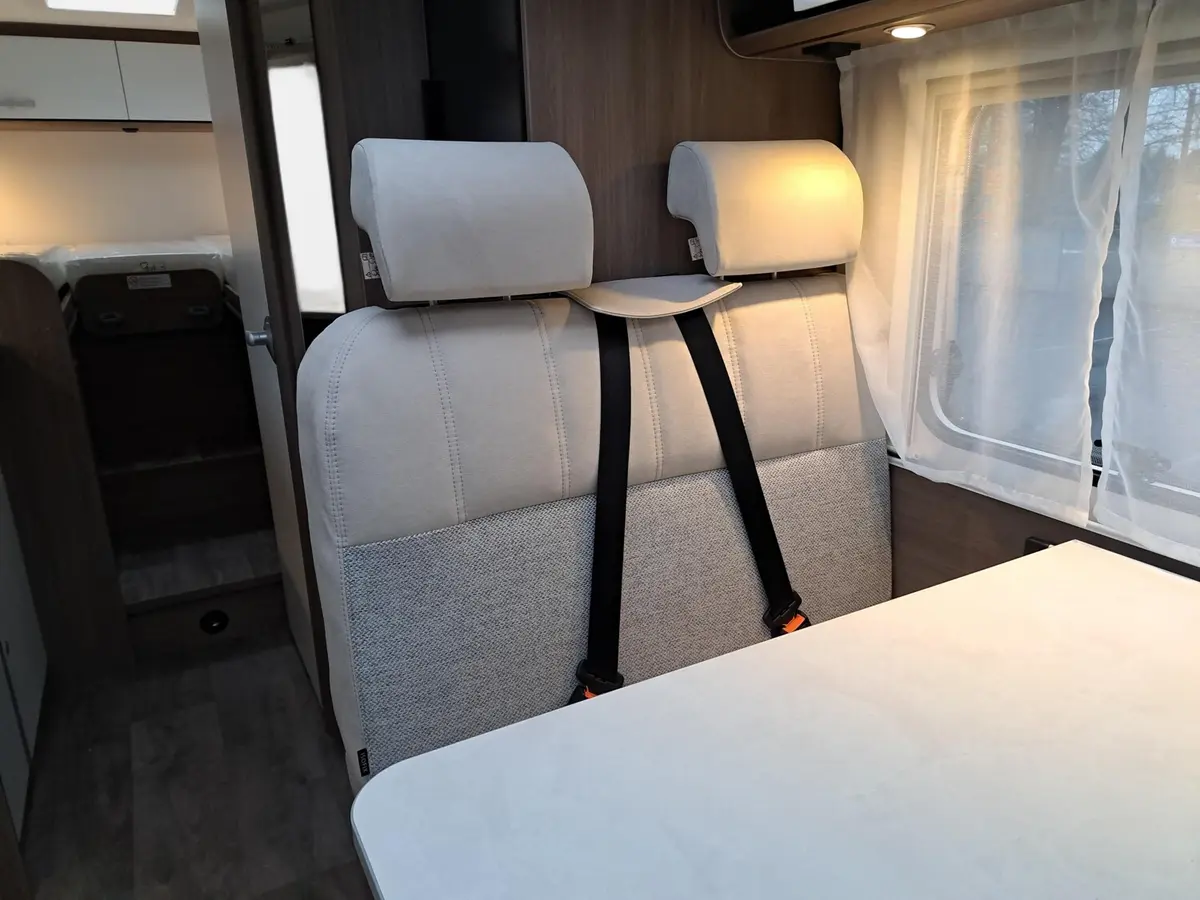 Carado V 347 Pro+ Automatik, Solar, LTE, TV