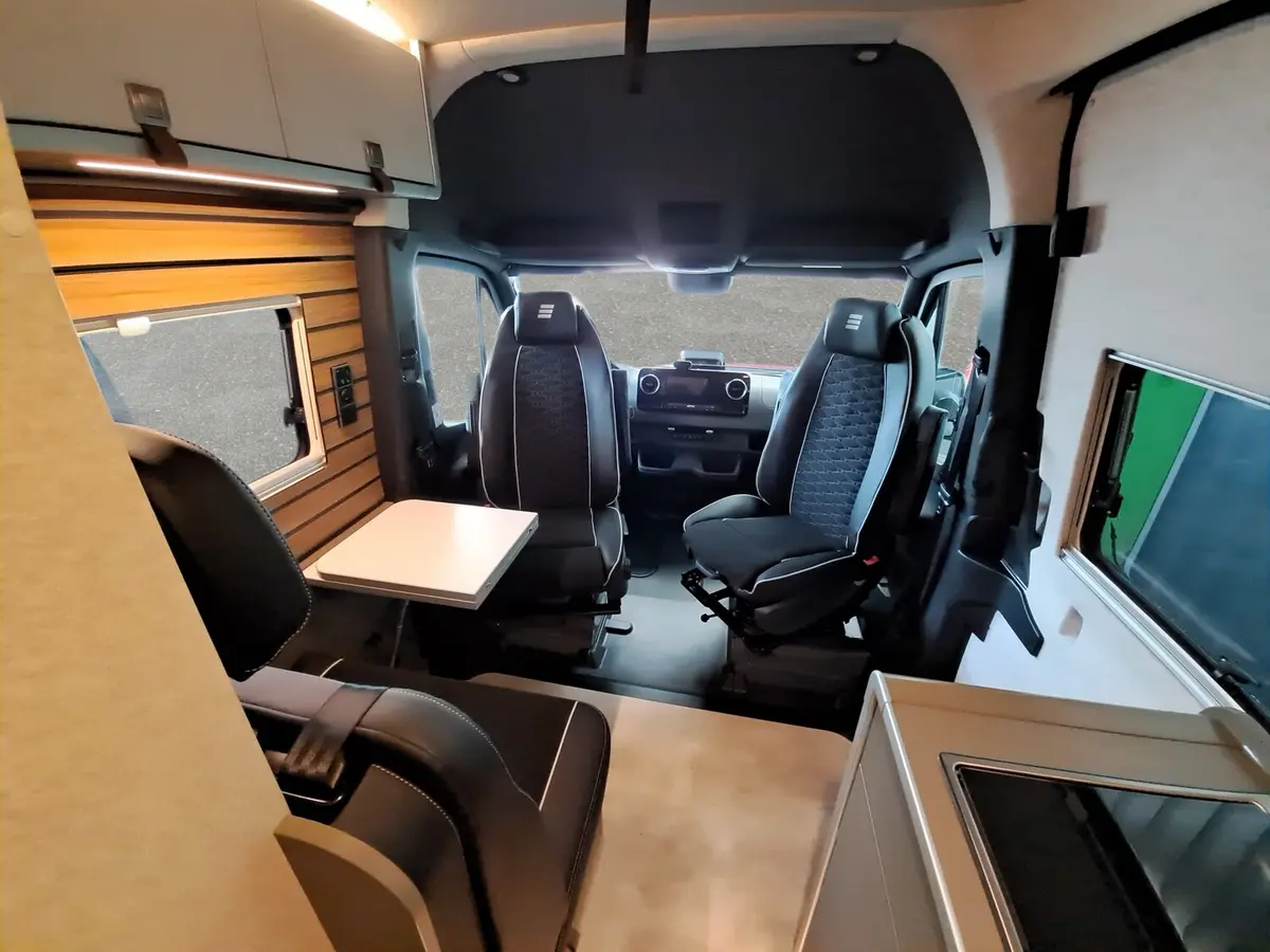 Hymer Grand Canyon S CrossOver 600 Aufstelldach, AHK