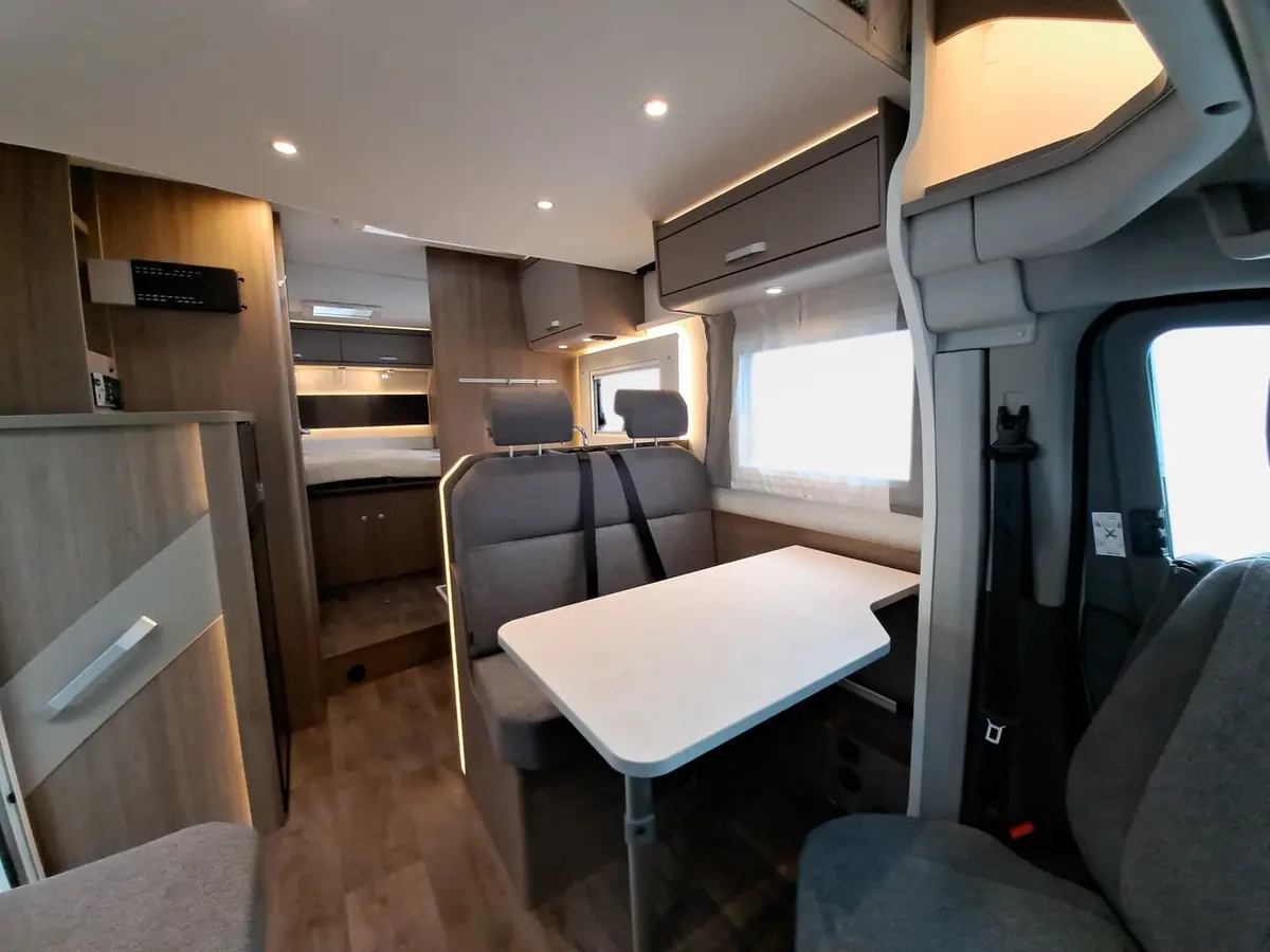 Carado Edition26 T Ford 449 Automatik, Hubbett, Solar