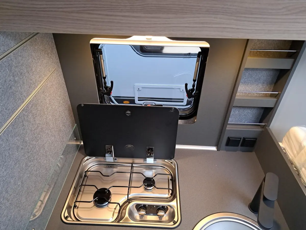 Dethleffs Trend Active I 7057 EB Backofen, Chassispaket