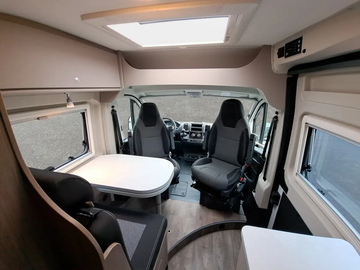 Carado CV 600 Markise, Optik Paket 2, Basic Paket