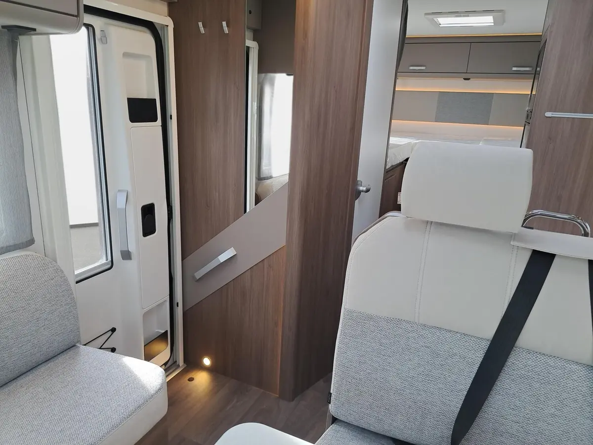 Carado T 448 Pro+ Automatik, Solar, 3. Bett