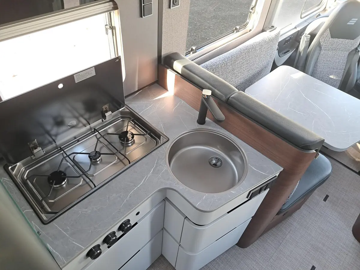 Hymer B-Klasse MC I 680 Premiumpaket, TV, Lithium
