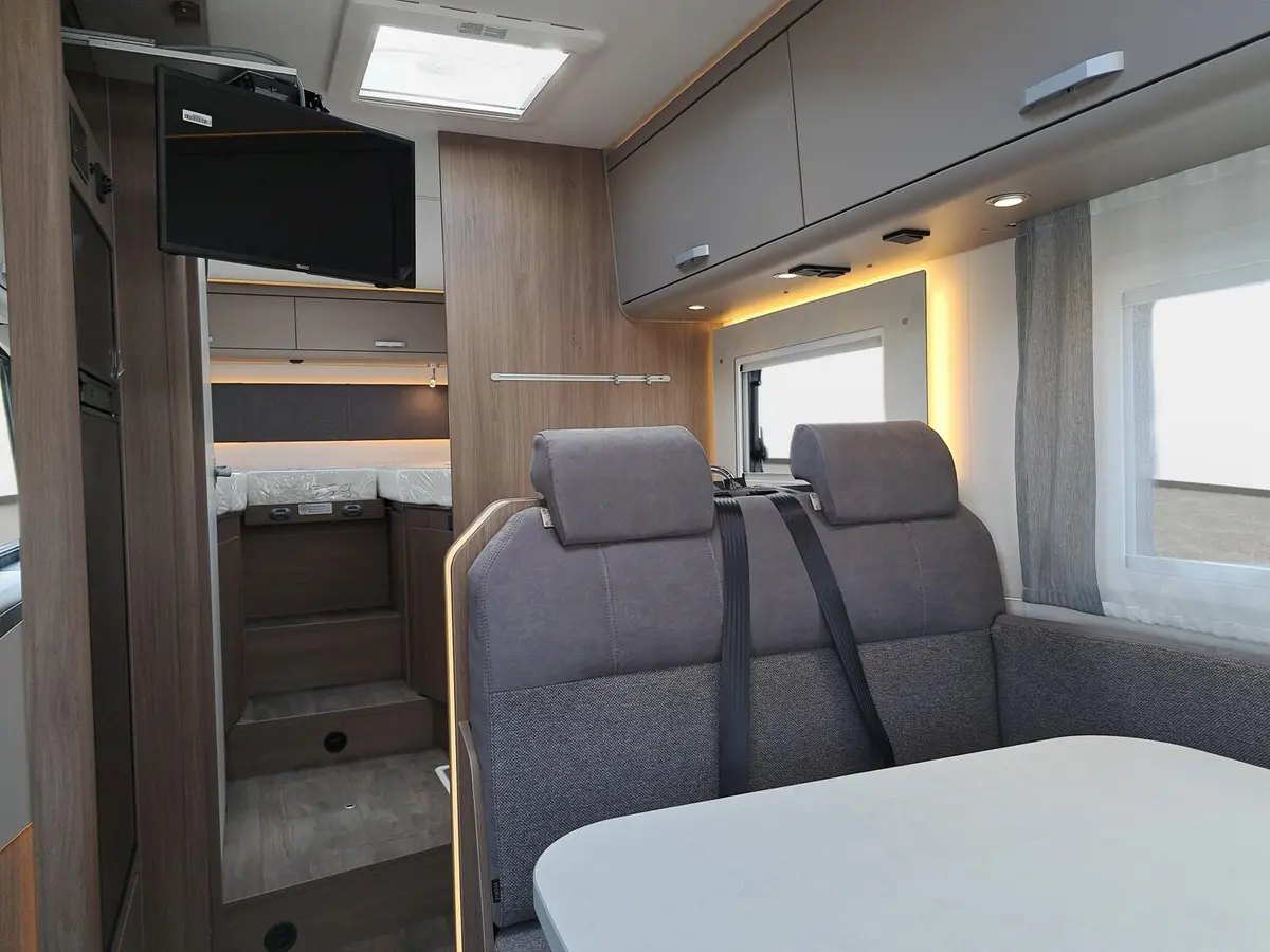 Carado I 447 Pro+ Automatik, 4.400 kg, Solar, LTE, TV