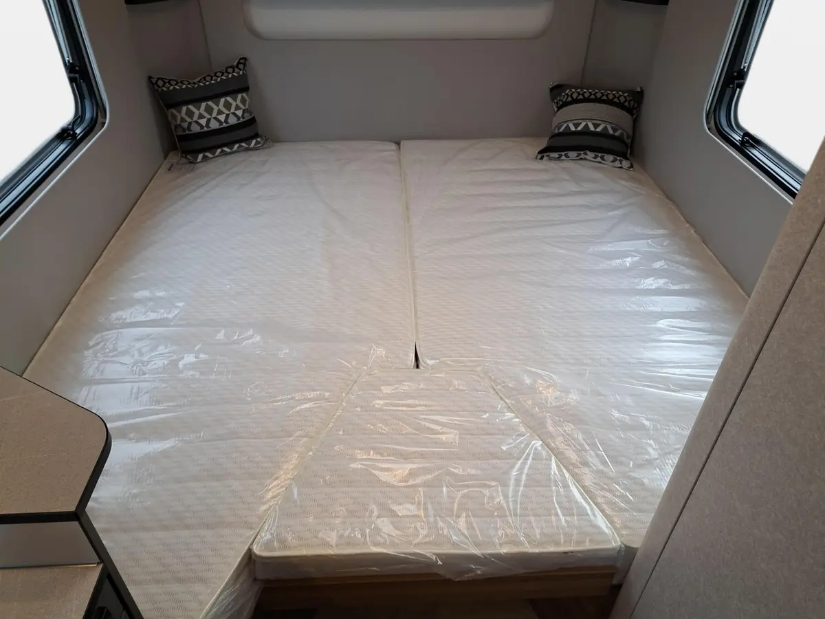 Hymer Eriba Novaline 442 Moving-, Wohnkomforpaket, GFK