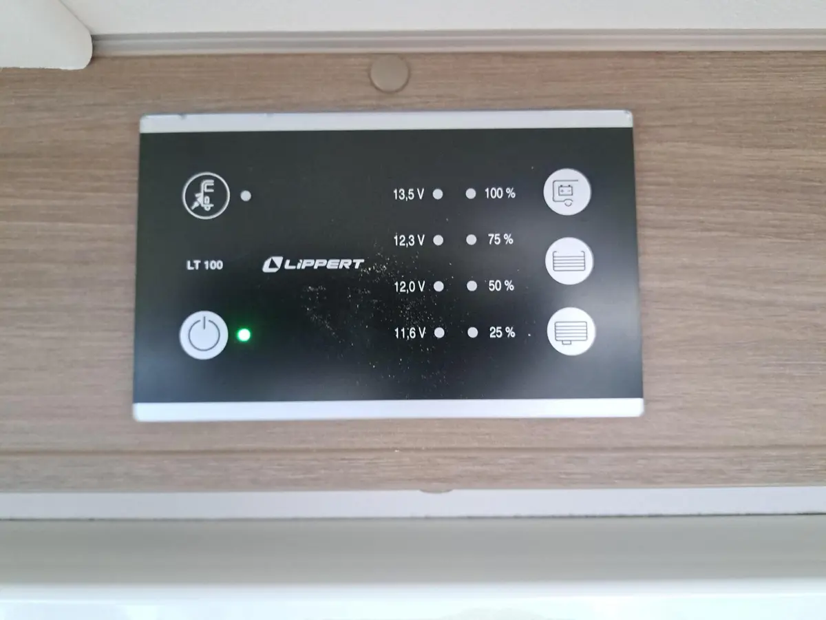 Carado V 337 Pro+ Automatik, Solar, LTE, TV-Paket