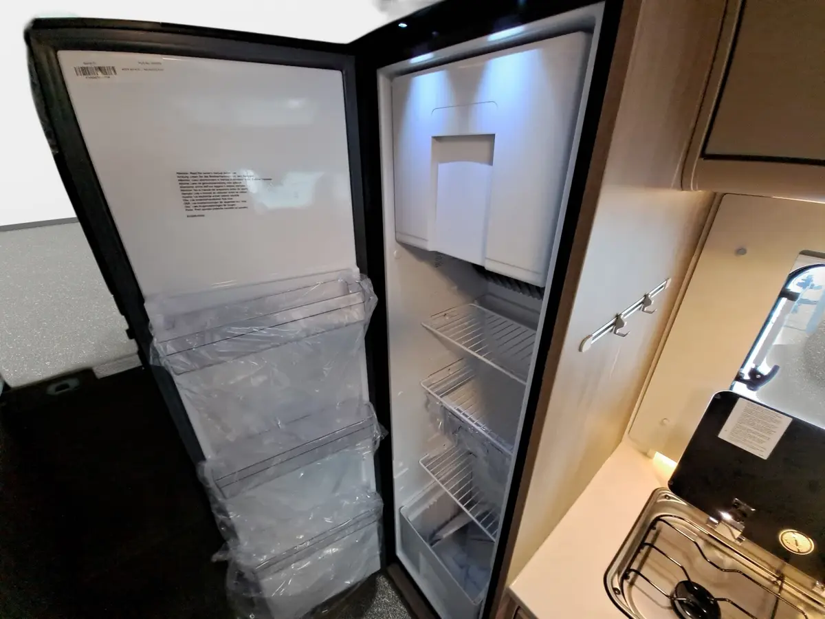 Carado T 328 Pro+, Automatik, LTE, TV, Solar, 3. Bett