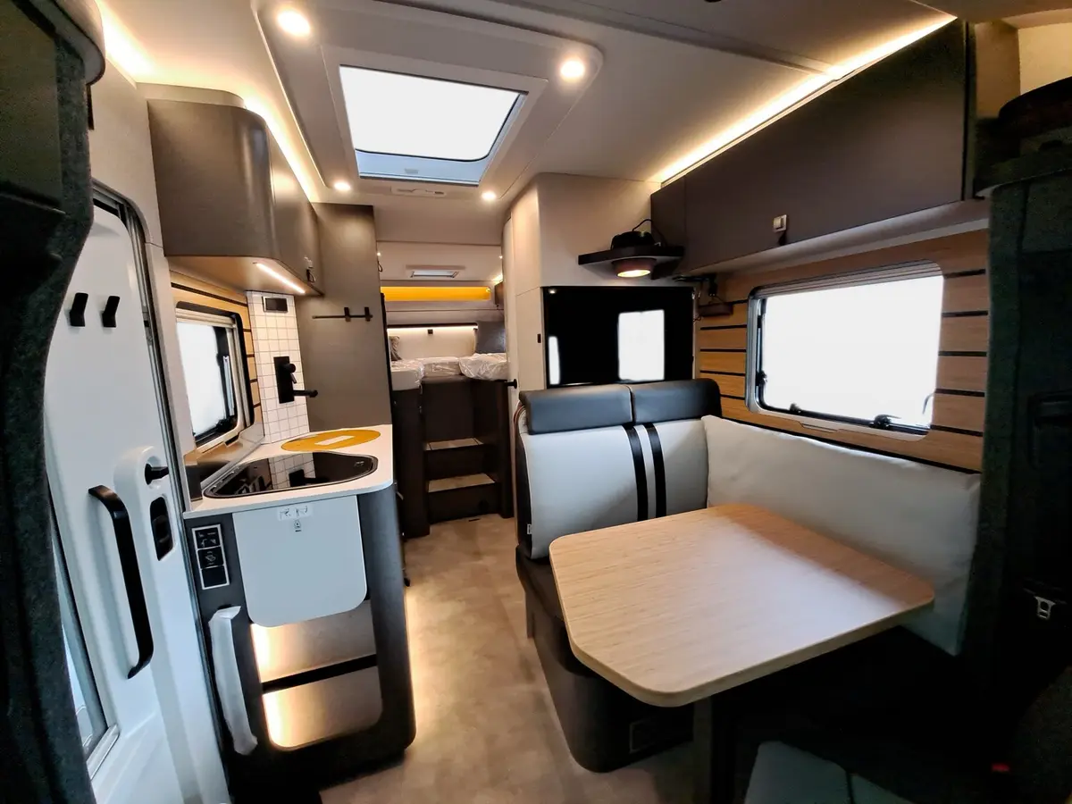 Hymer ML-T CrossTrail 580 TV, Leder, GFK, Winterpaket