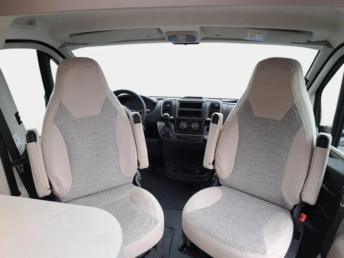 Carado pro CV 640 Automatik, Solar, Rahmenfenster