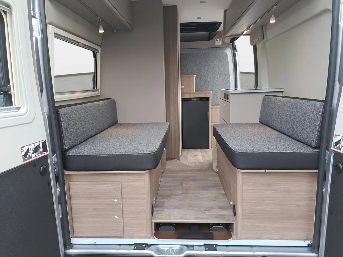 Carado pro CV 541 Automatik, Rahmenfenster