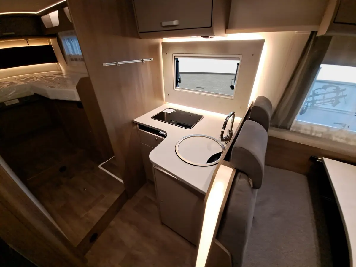 Carado Edition26 T Ford 447 Automatik, Hubbett, Solar