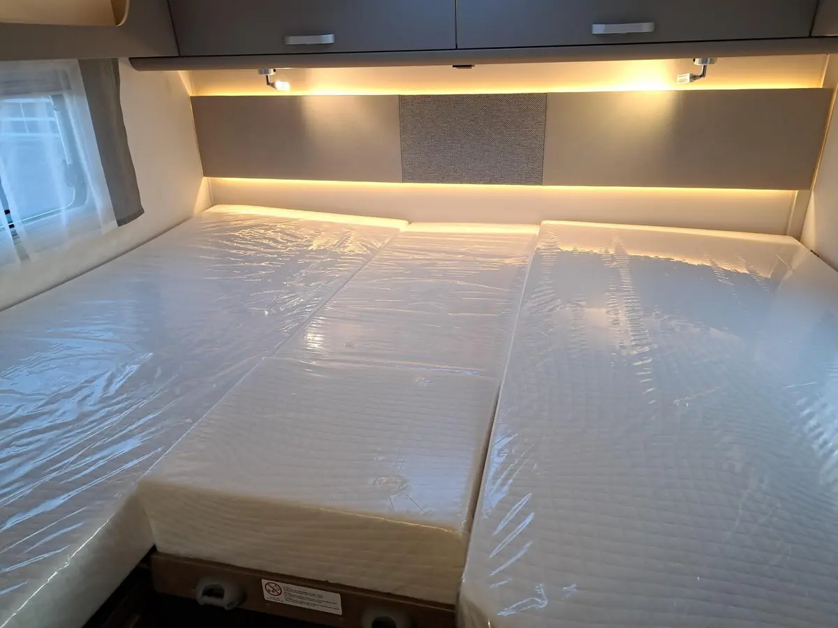 Carado T 328 Pro+ Automatik, Solar, LTE, TV