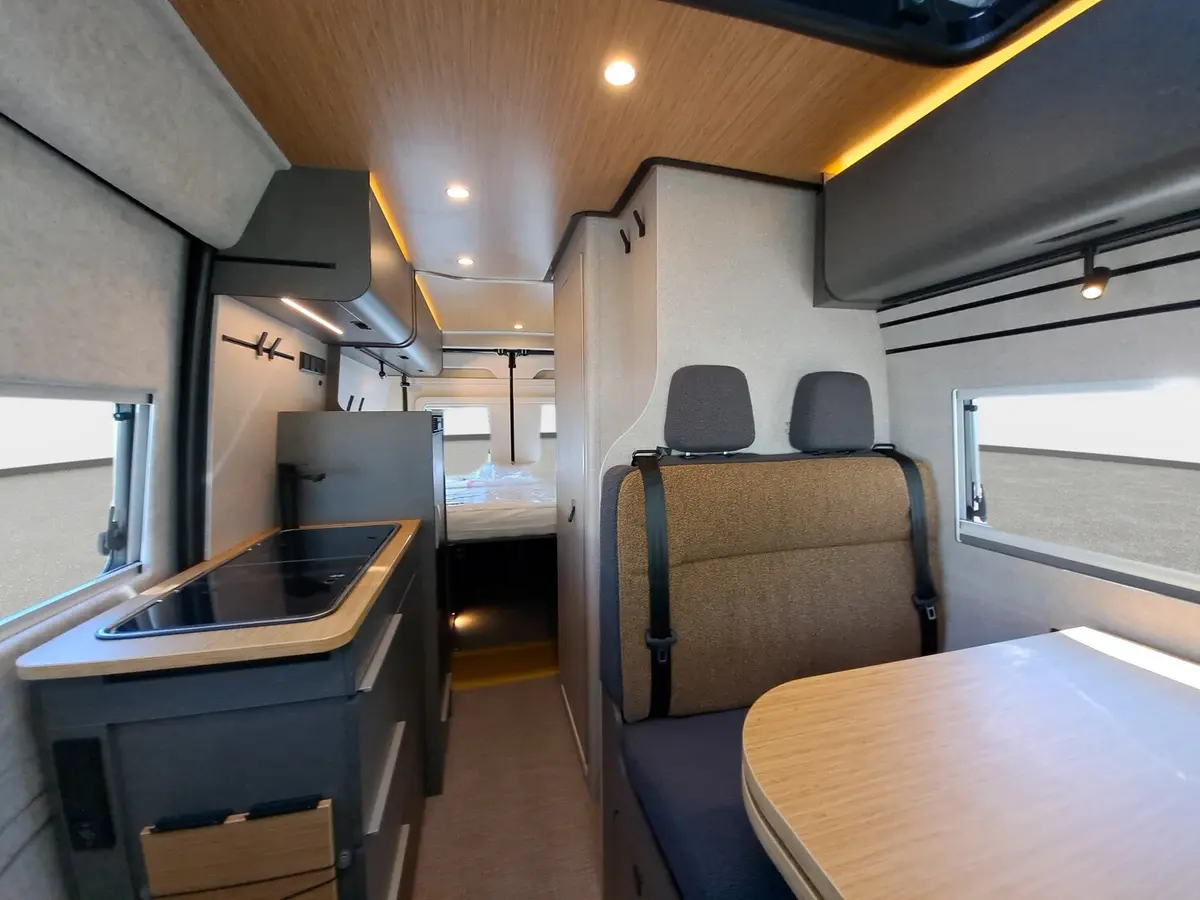 Hymer Redwood 600 Explorer, Markise, Fahrkomfortpaket
