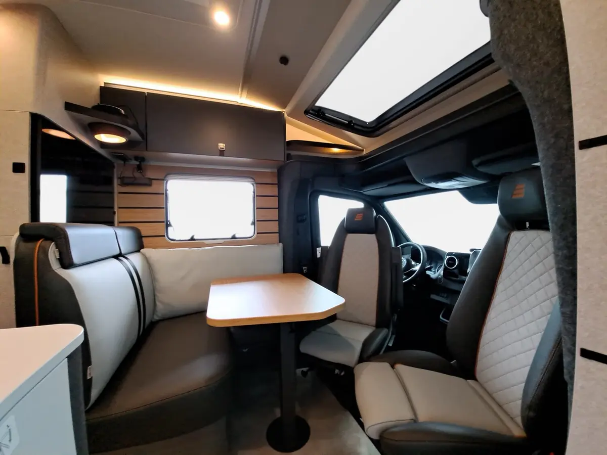 Hymer ML-T CrossTrail 580 TV, Leder, GFK, Winterpaket
