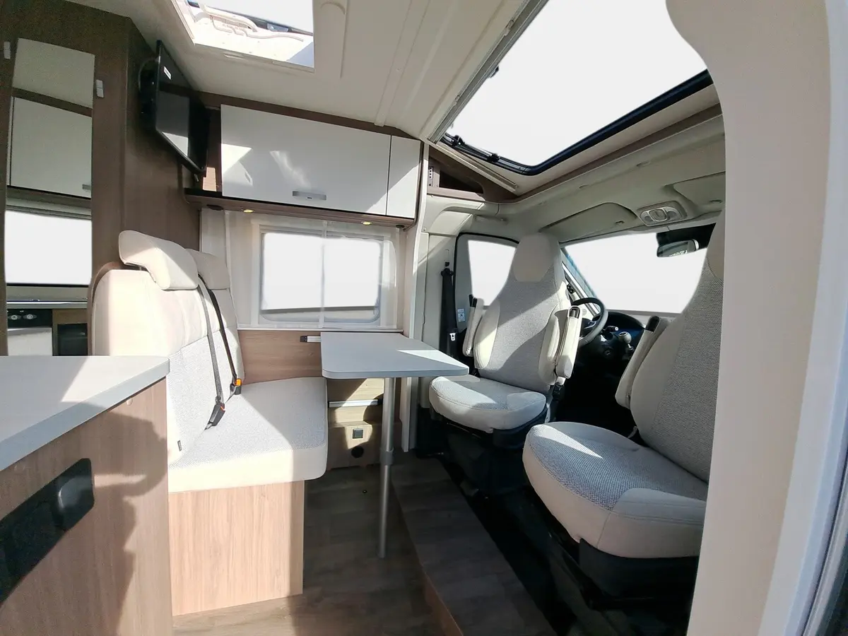 Carado V 339 Pro+, Solar, LTE, TV-Paket