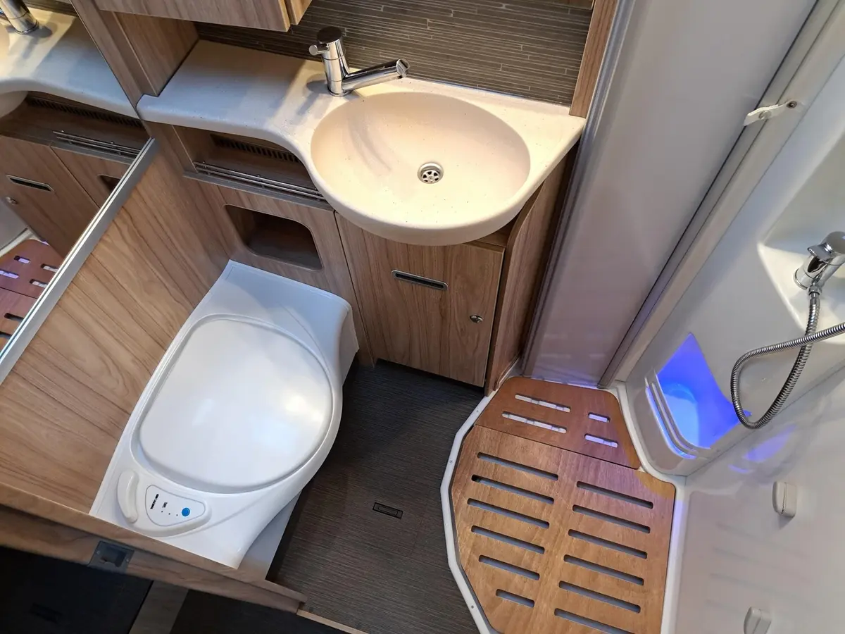 Hymer ML-T 580 Fahrradträger, TV, Sat, div. Pakete